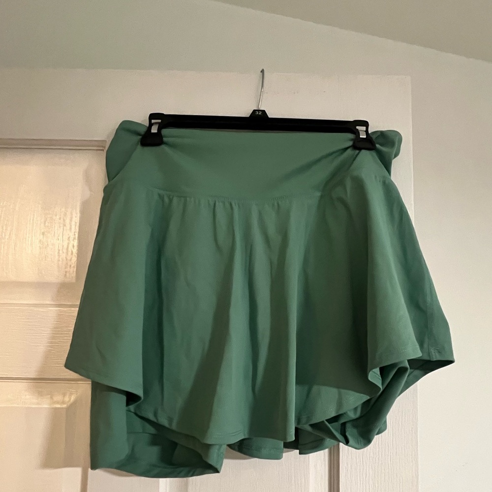 Green/ Teal Golf Skirt Never worn